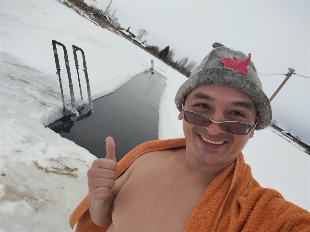Сергей у проруби